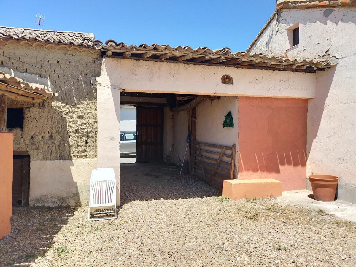 La Casa Del Abuelo Simon Guest House Fuente el Sauz Exterior foto